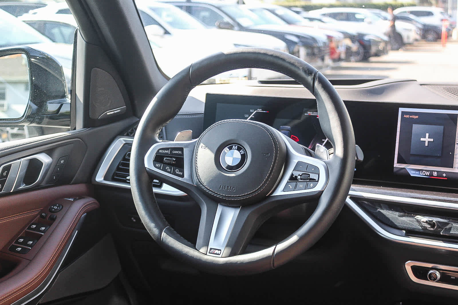 Used 2026 BMW X5 sDrive40i w/ M Sport Package image 15