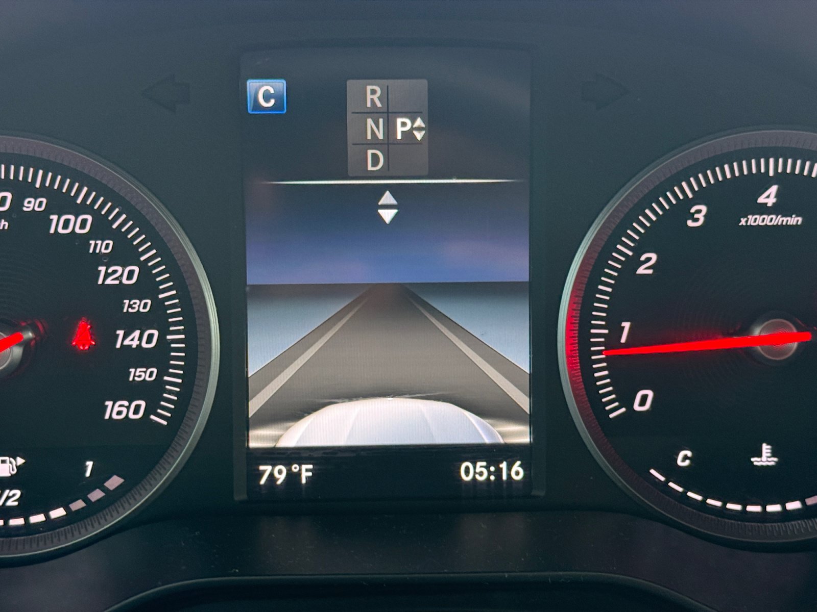 Used 2018 Mercedes-Benz GLC 300 4MATIC Coupe image 11