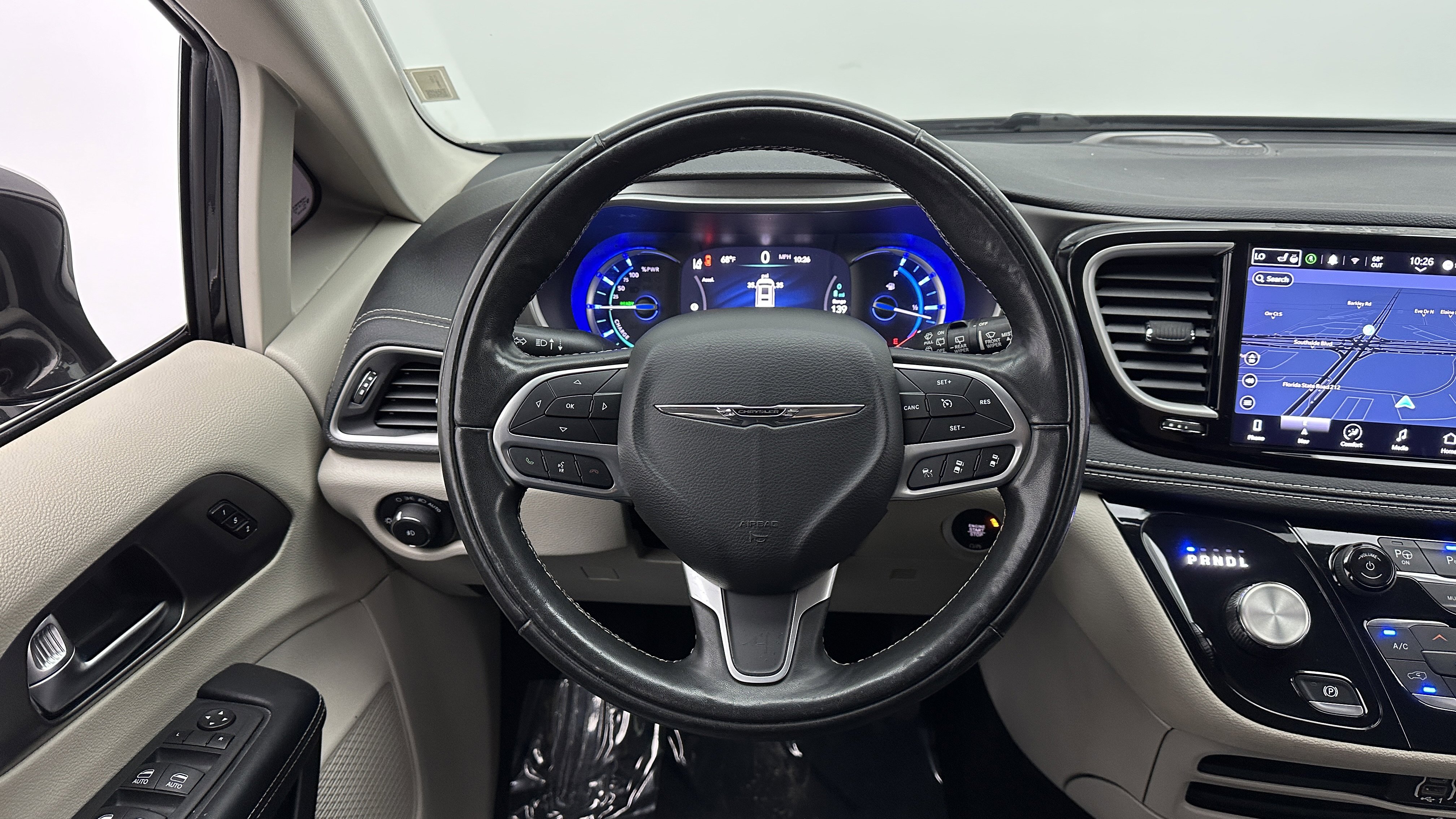 Used 2022 Chrysler Pacifica Touring-L w/ Uconnect Theater Family Group image 24