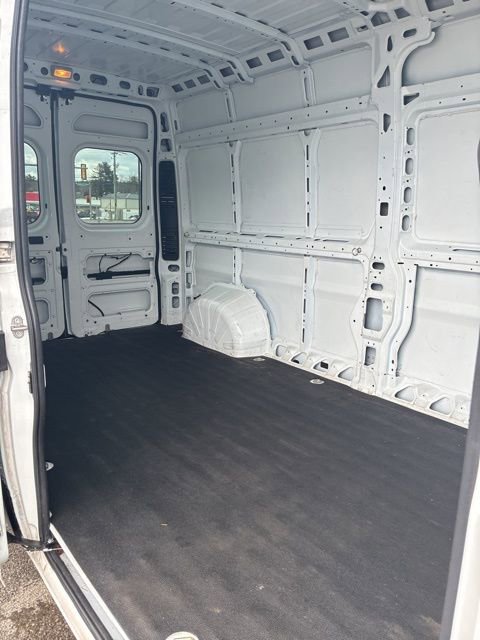 Used 2023 RAM ProMaster 2500 image 10