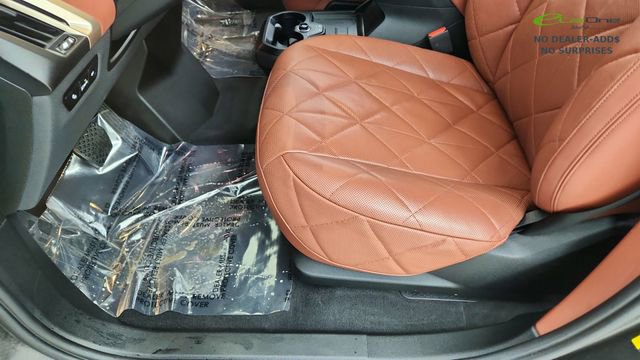 Used 2023 BMW iX M60 w/ Executive Package image 35