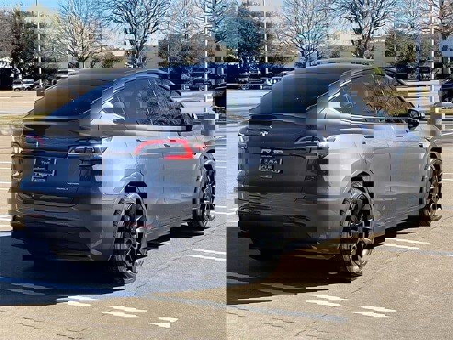 Used 2023 Tesla Model Y Long Range image 4