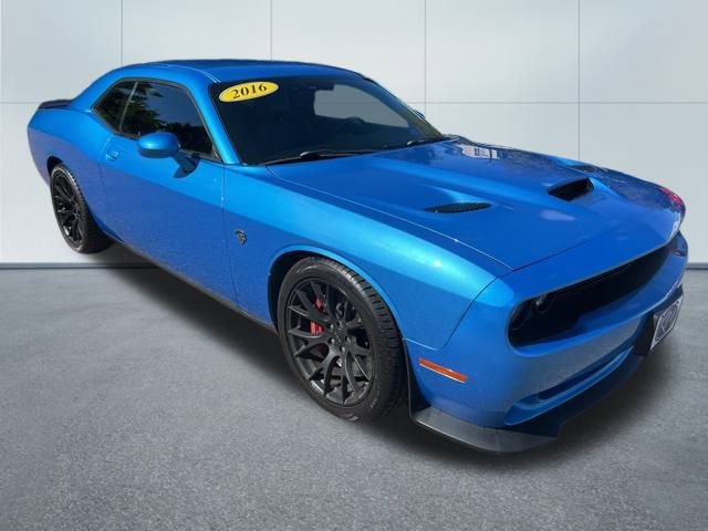 Used 2016 Dodge Challenger SRT Hellcat image 8