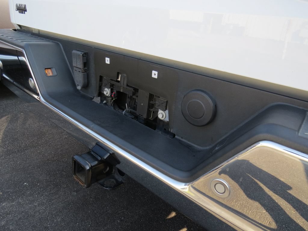 Used 2022 Chevrolet Silverado 1500 LTZ w/ LTZ Premium Package RWD image 14