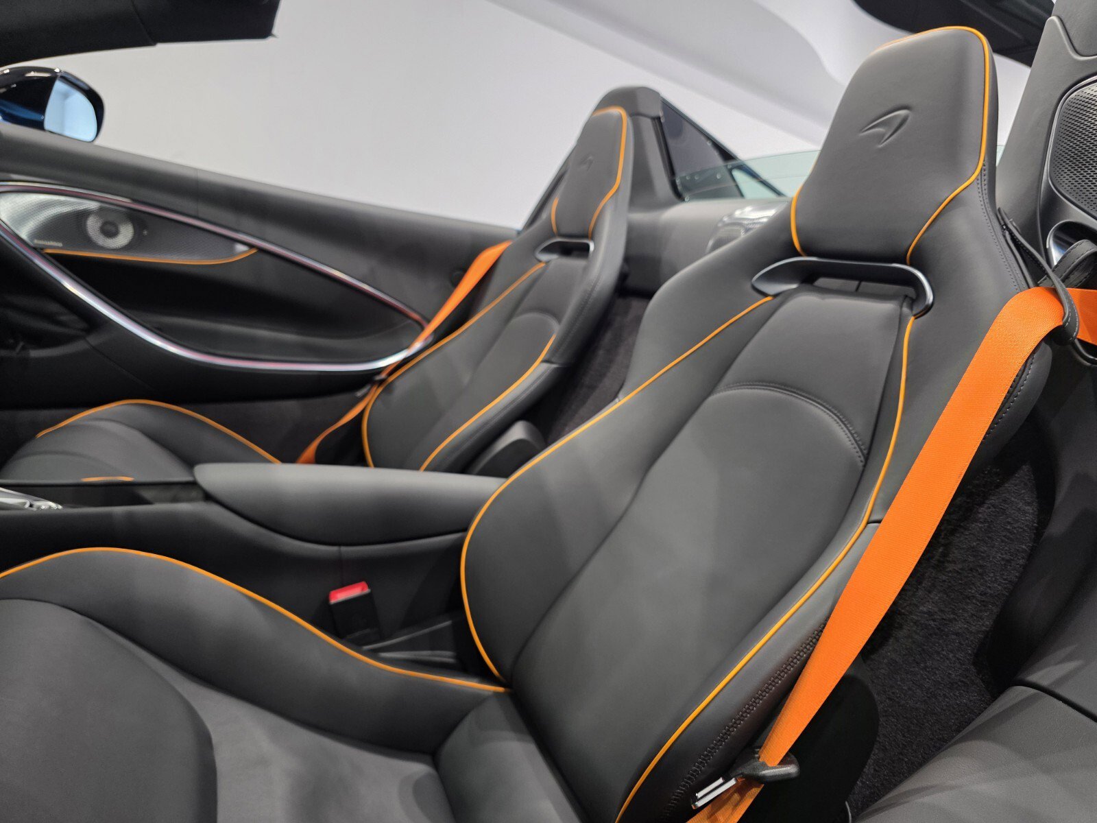 New 2026 McLaren Artura Spider image 8