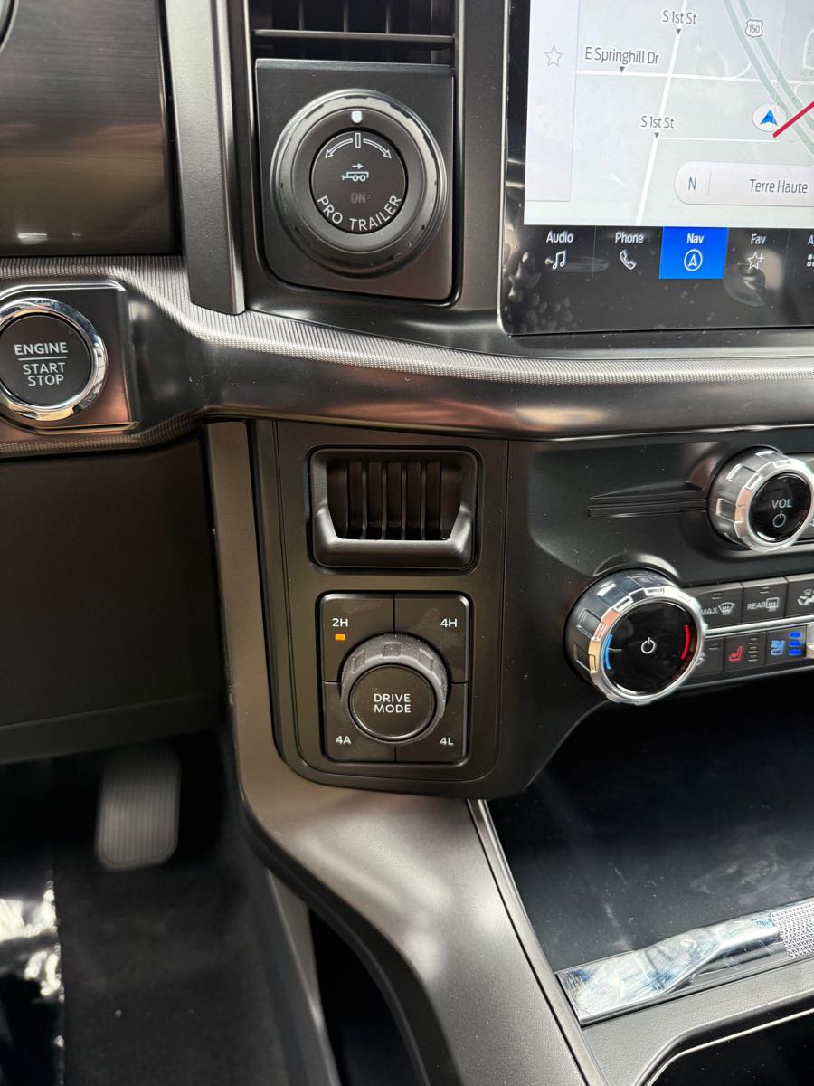 New 2025 Ford F150 Lariat image 14