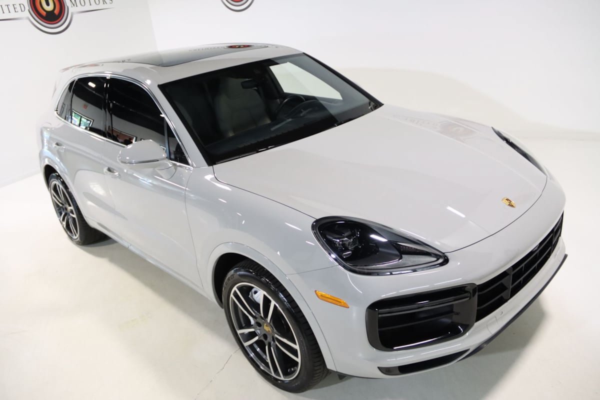 Used 2020 Porsche Cayenne Turbo AWD/4WD image 88