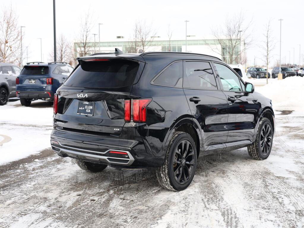 Used 2023 Kia Sorento SX image 5