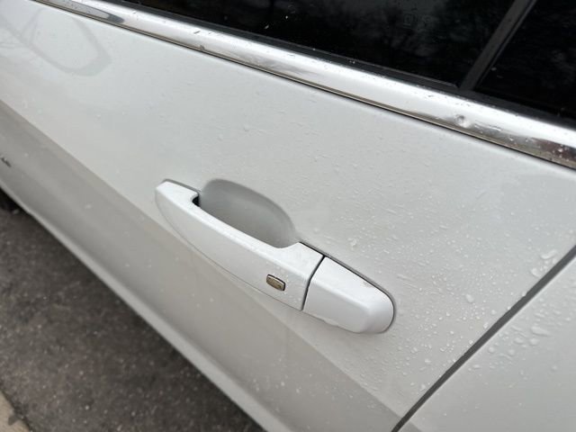 Used 2021 Chevrolet Malibu LT image 28