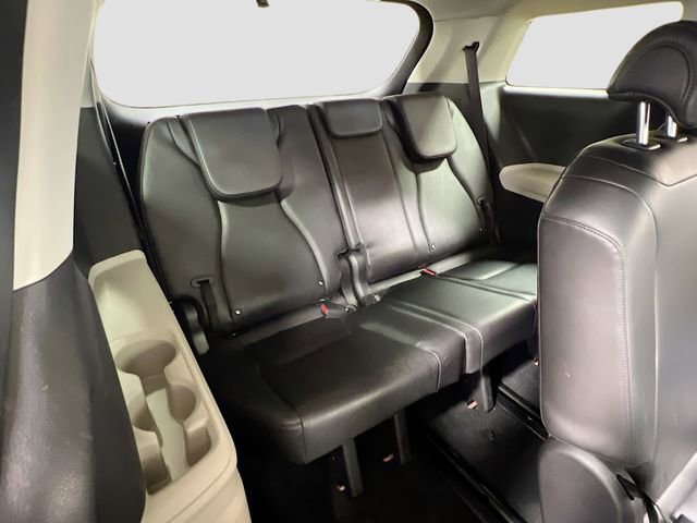 Used 2024 Kia Carnival LX FWD image 27