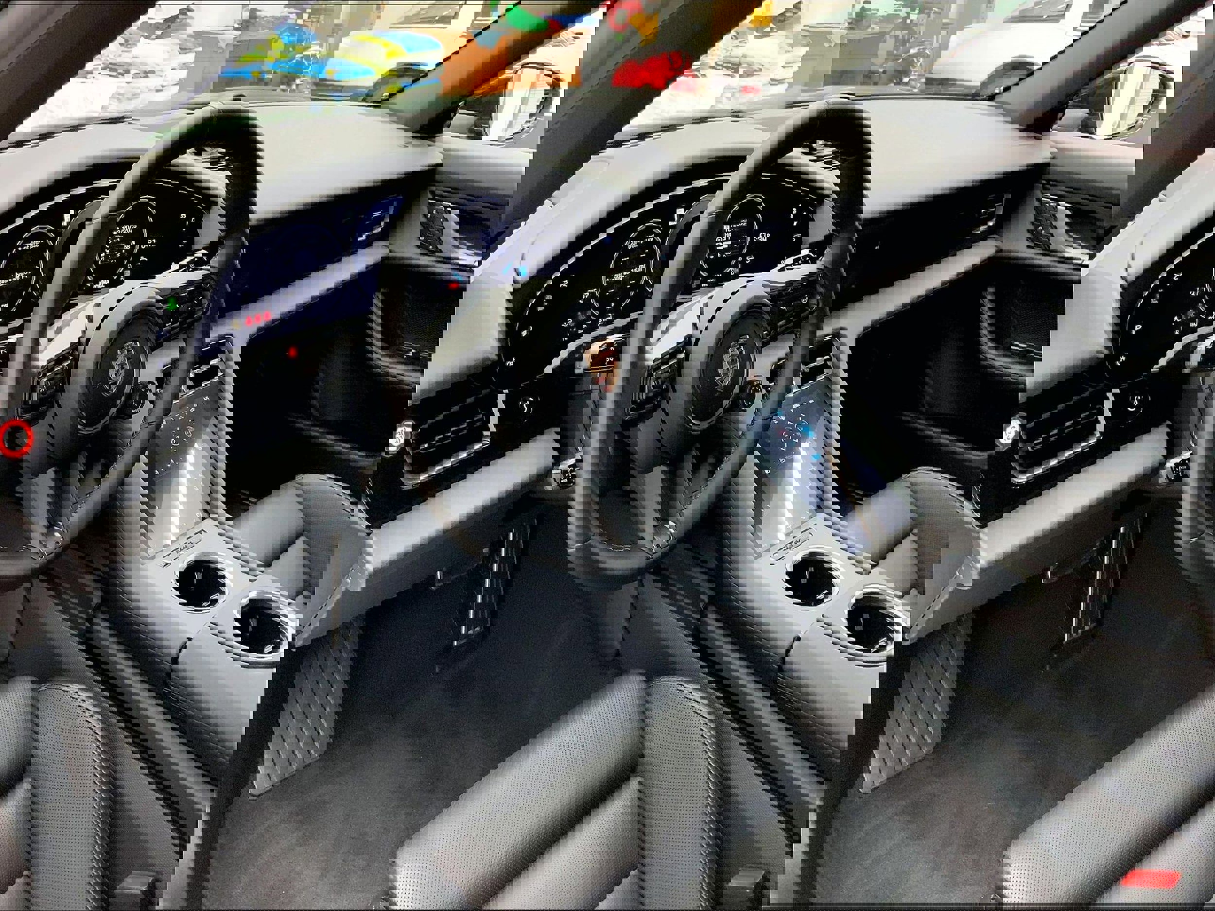 Used 2025 Porsche Taycan image 4