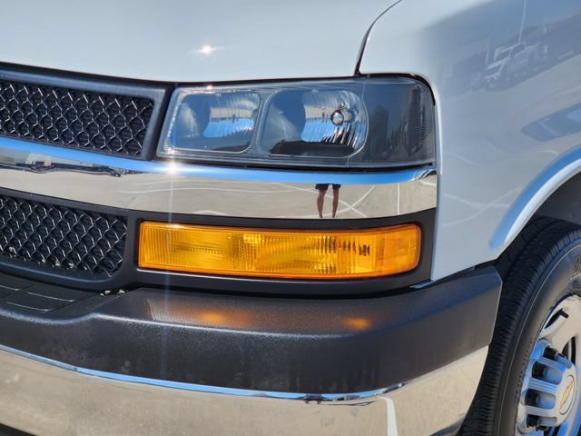 Used 2025 Chevrolet Express 2500 w/ Driver Convenience Package RWD image 16