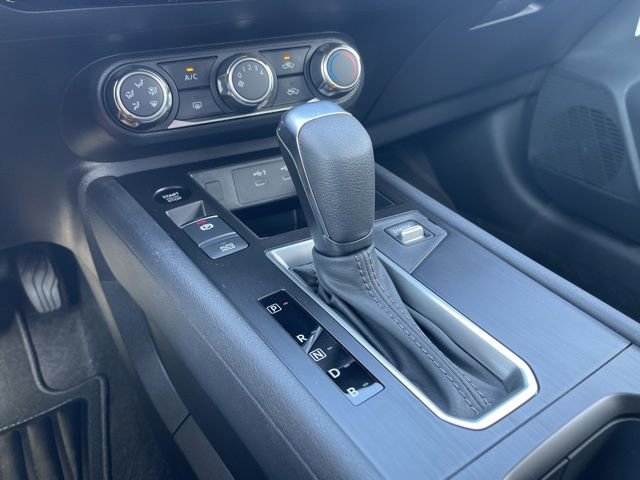 New 2025 Nissan Kicks SV image 25