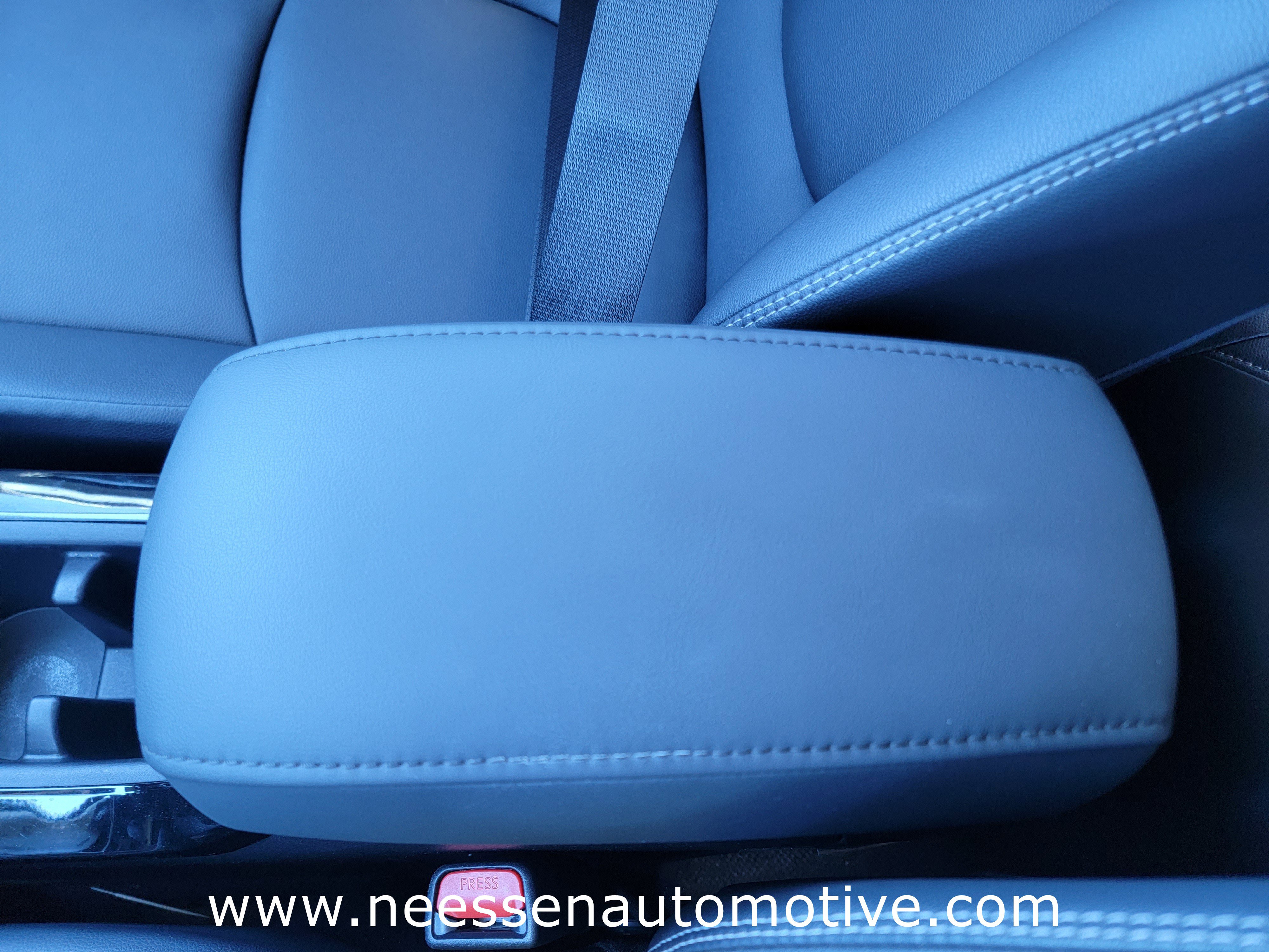 Used 2024 Toyota Corolla Cross XLE w/ Convenience Package image 29