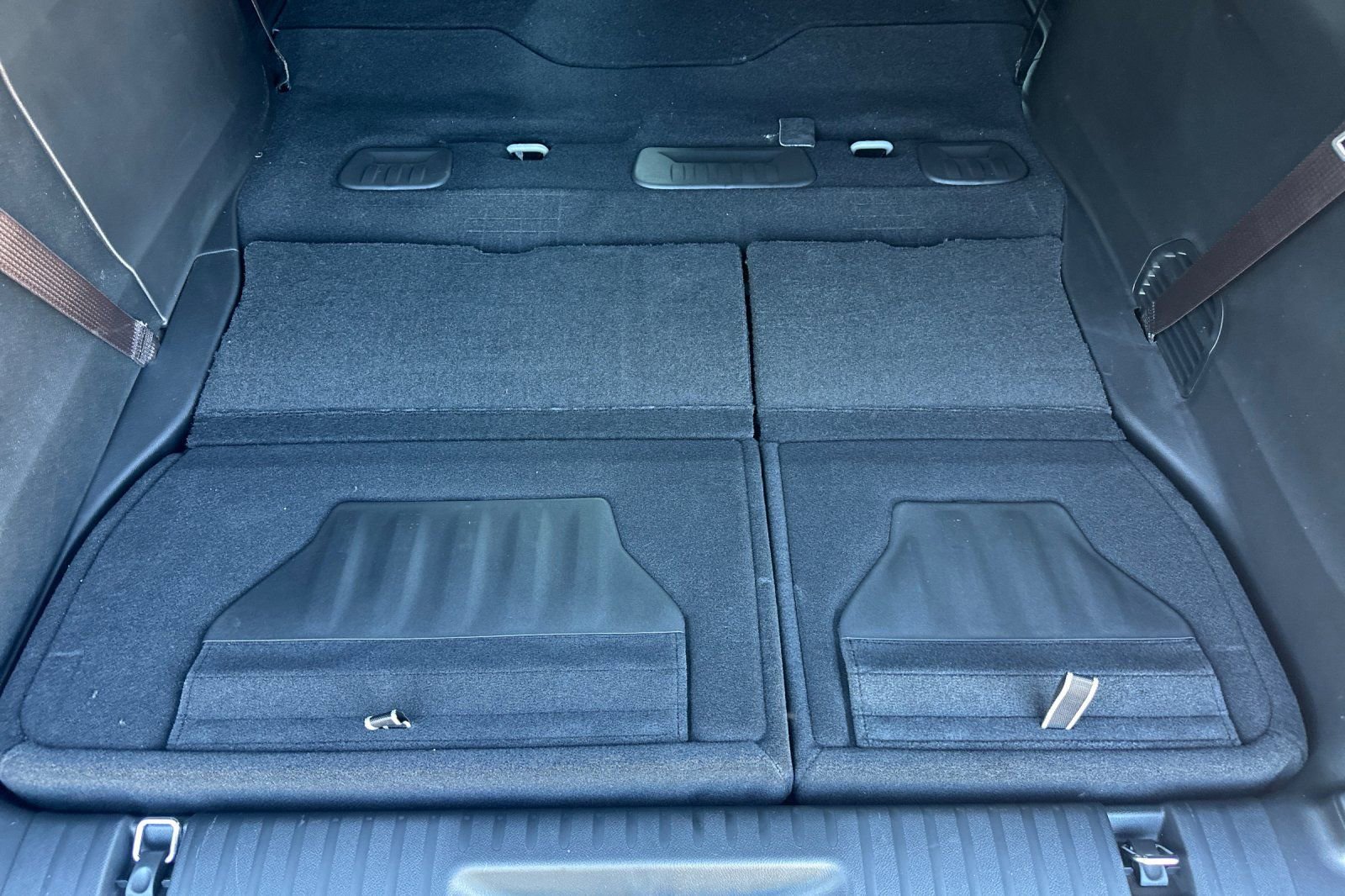 New 2026 Chrysler Voyager LX FWD image 13