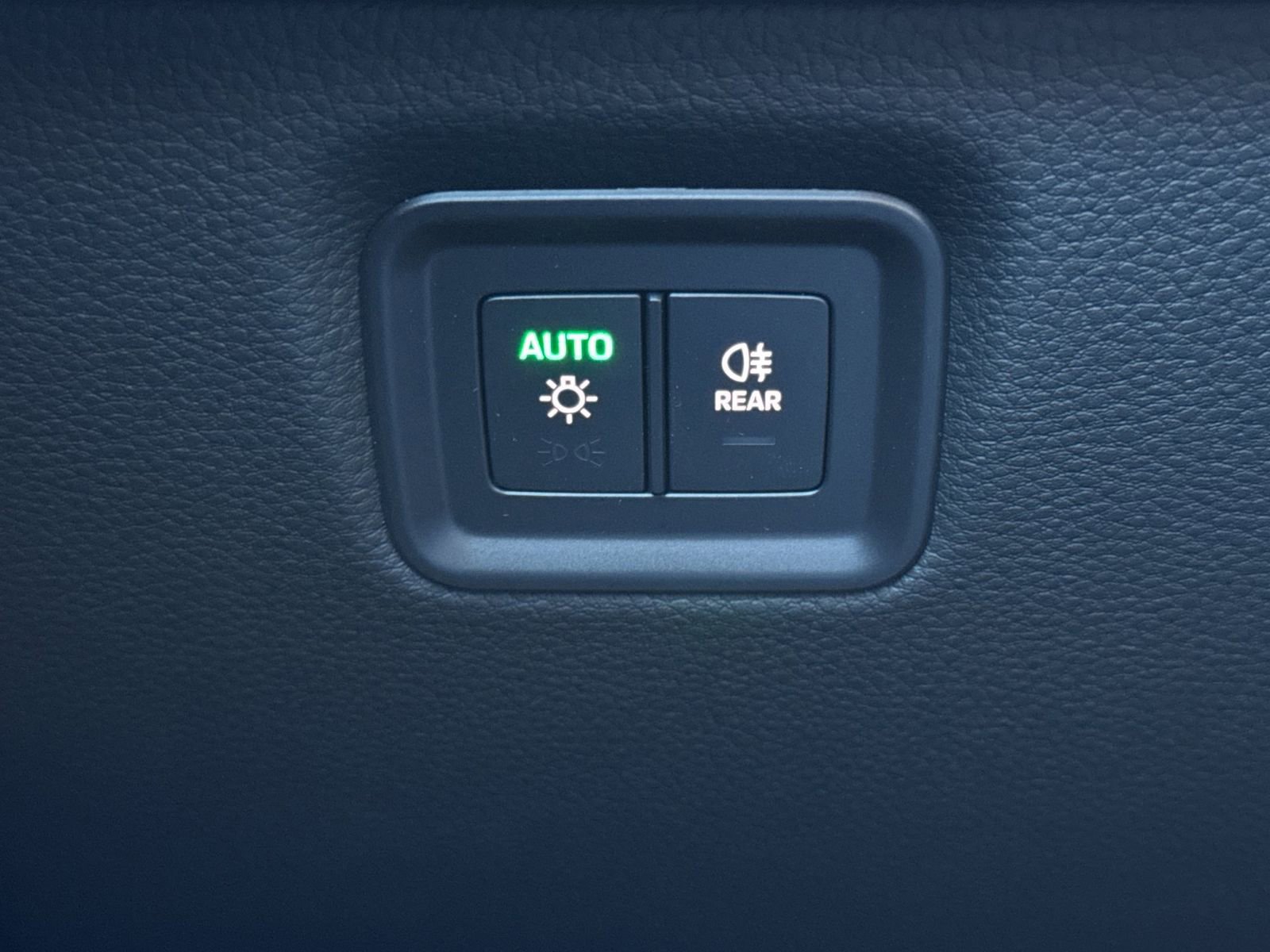 New 2026 Porsche Cayenne S image 33