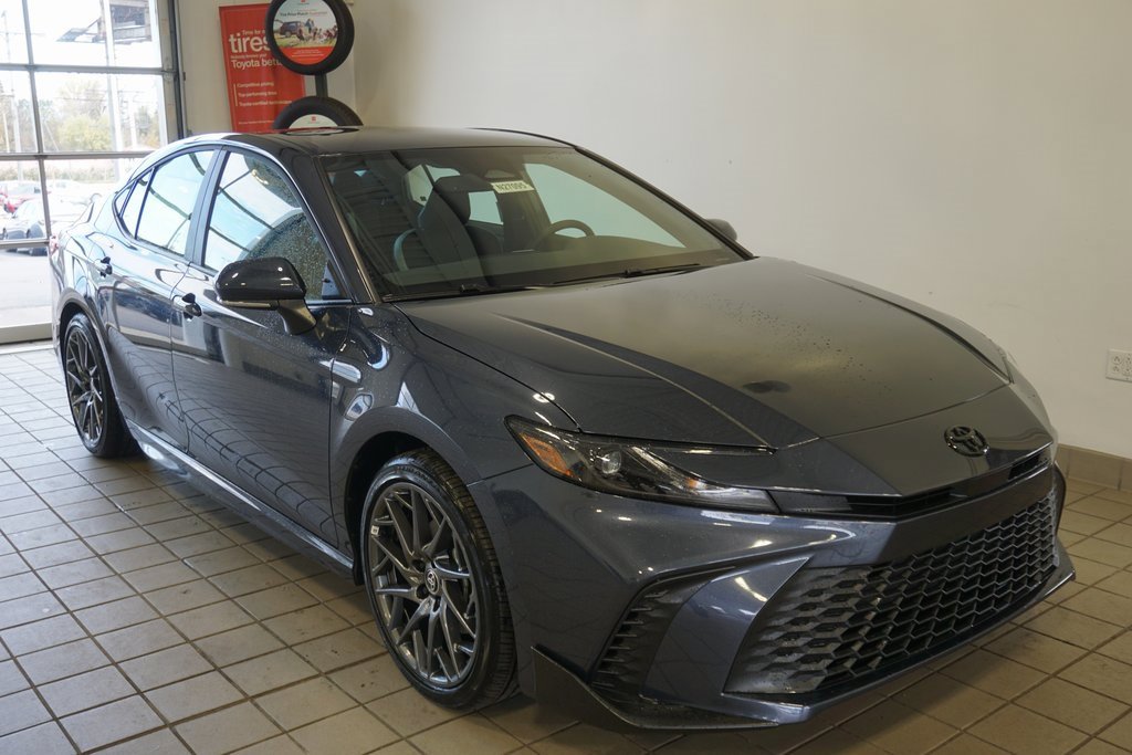 New 2026 Toyota Camry SE image 2