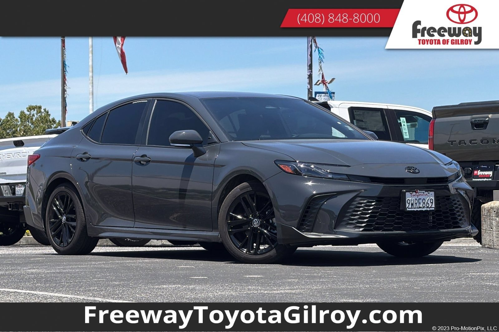 Used 2026 Toyota Camry SE w/ Convenience Package FWD image 1