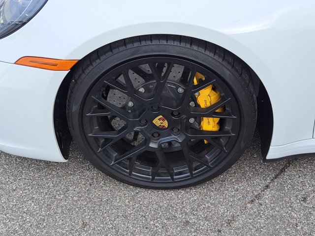 Certified 2024 Porsche 911 Carrera GTS image 14