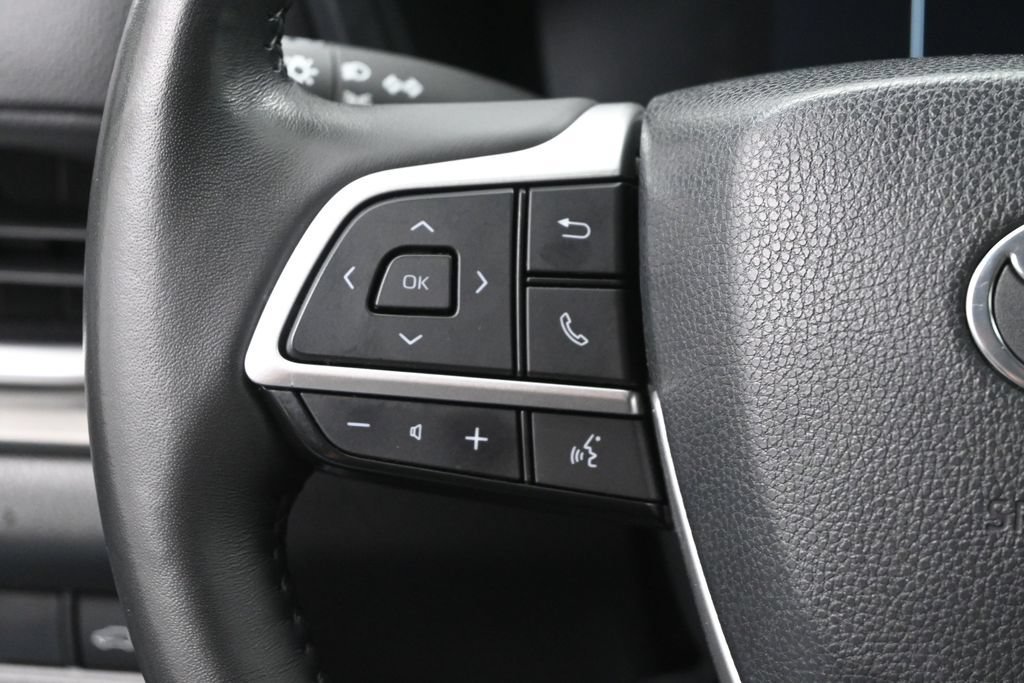 Certified 2024 Toyota Grand Highlander AWD image 16