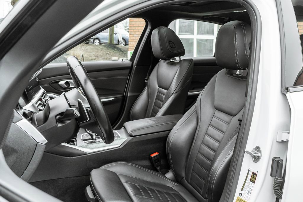 Used 2020 BMW M340i xDrive w/ Premium Package image 6