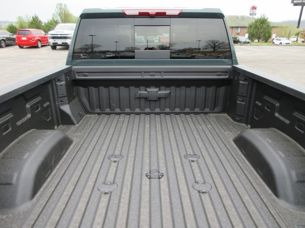 New 2026 Chevrolet Silverado 3500 LT w/ Trail Boss Package AWD/4WD image 16