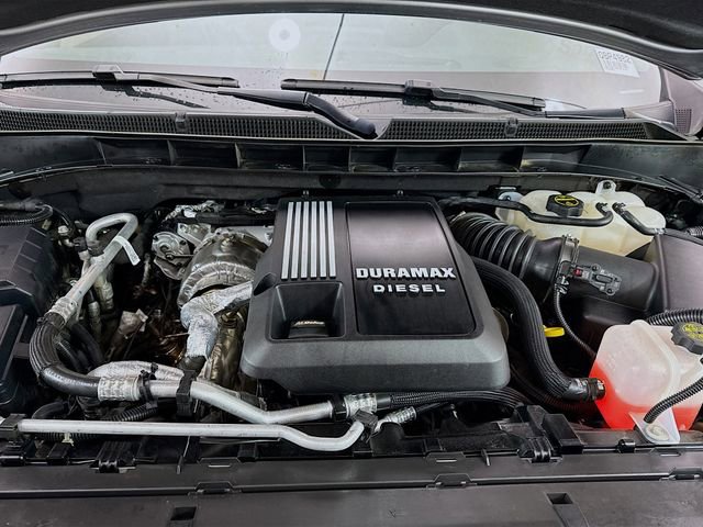 Used 2024 GMC Yukon XL SLT w/ SLT Luxury Package image 32