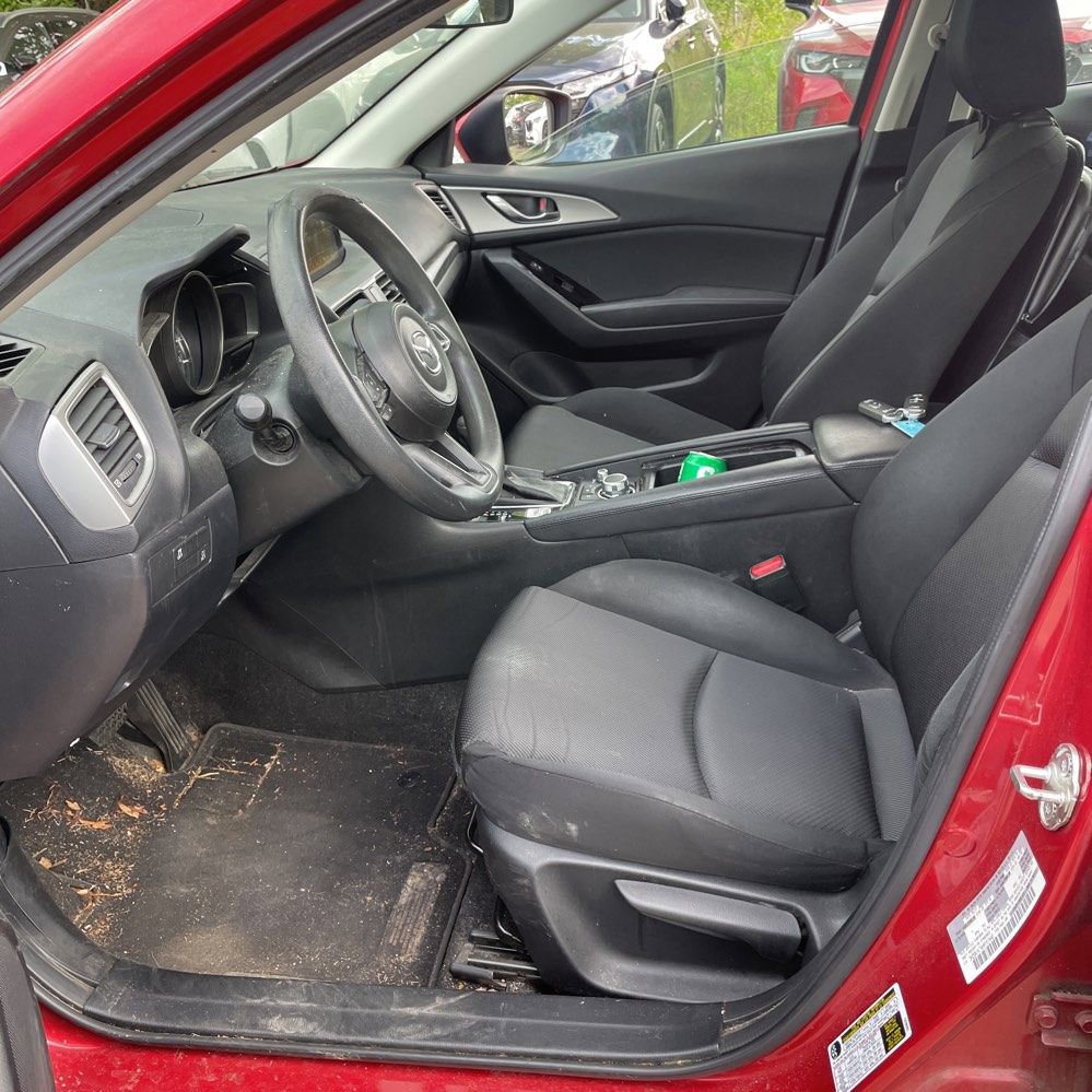 Used 2017 MAZDA MAZDA3 Sport FWD image 2