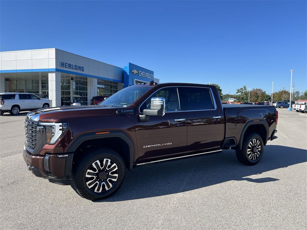 Used 2024 GMC Sierra 3500 Denali Ultimate image 4