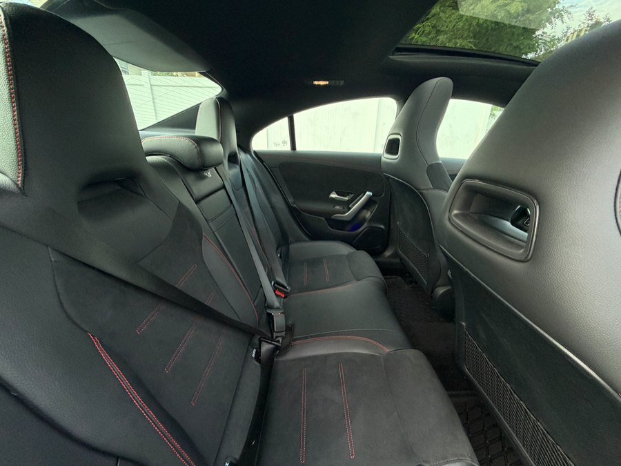 Used 2023 Mercedes-Benz CLA 250 4MATIC image 33