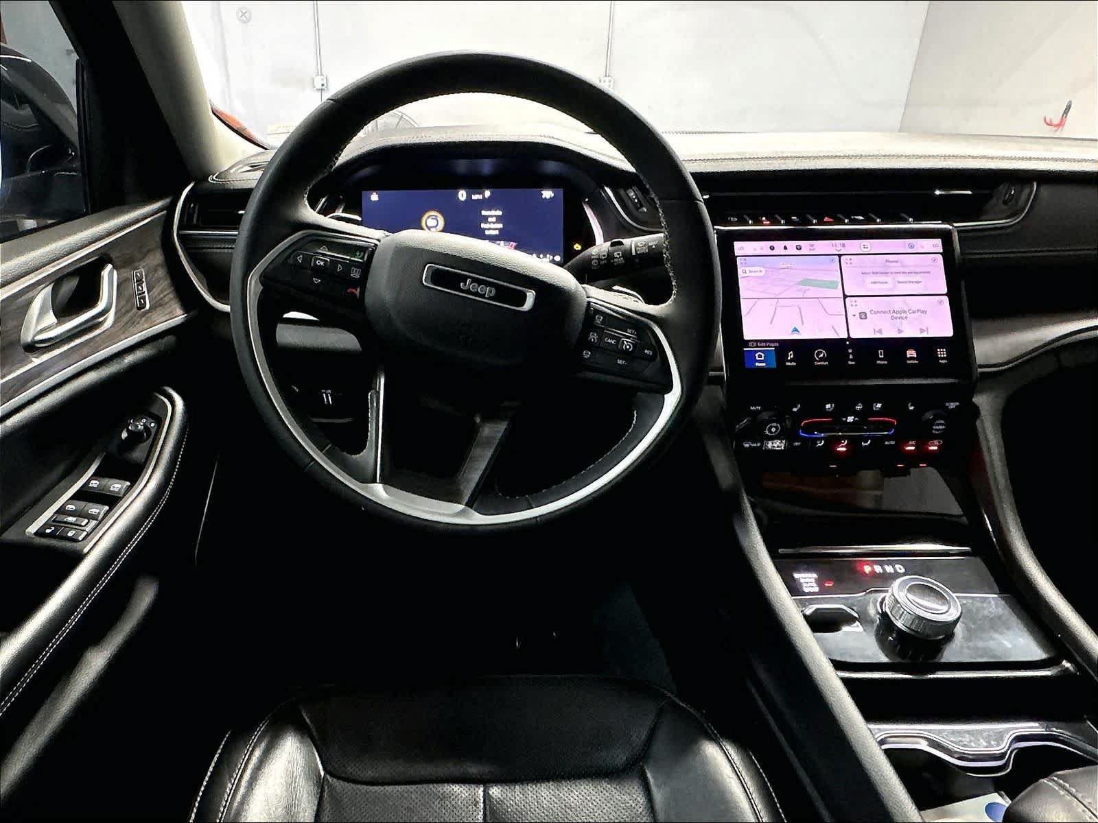 Used 2023 Jeep Grand Cherokee L Limited w/ Luxury Tech Group II AWD/4WD image 8