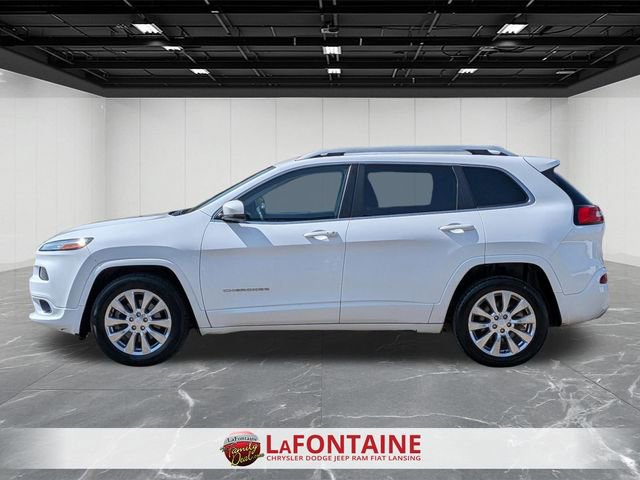 Used 2018 Jeep Cherokee Overland image 2