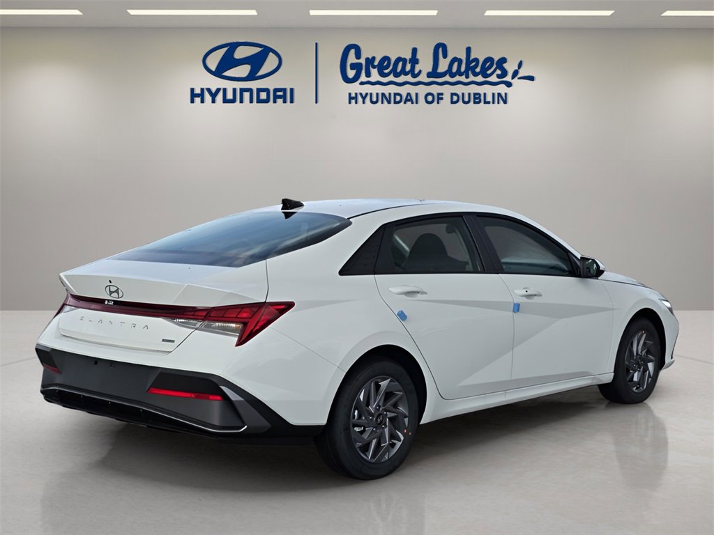 New 2026 Hyundai Elantra Blue image 5