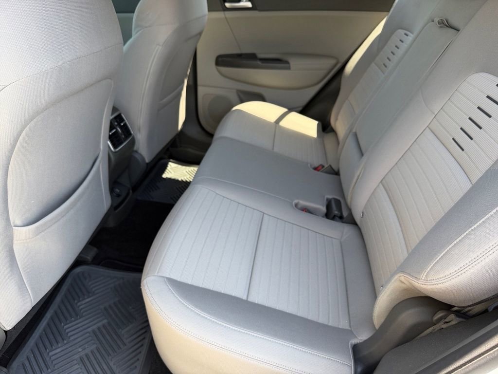 Used 2017 Kia Sportage LX w/ LX Popular Package FWD image 12