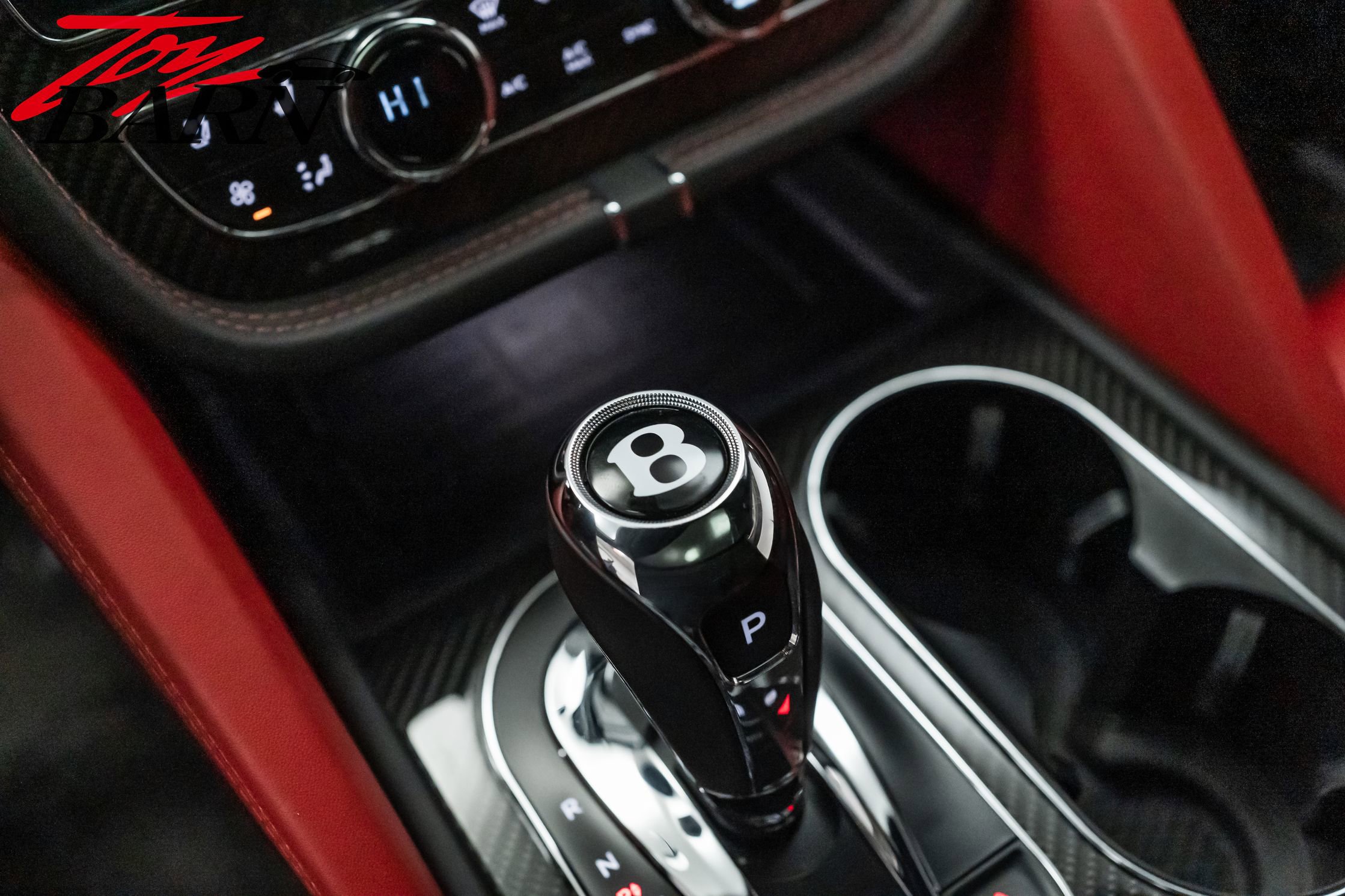 Used 2022 Bentley Bentayga image 43