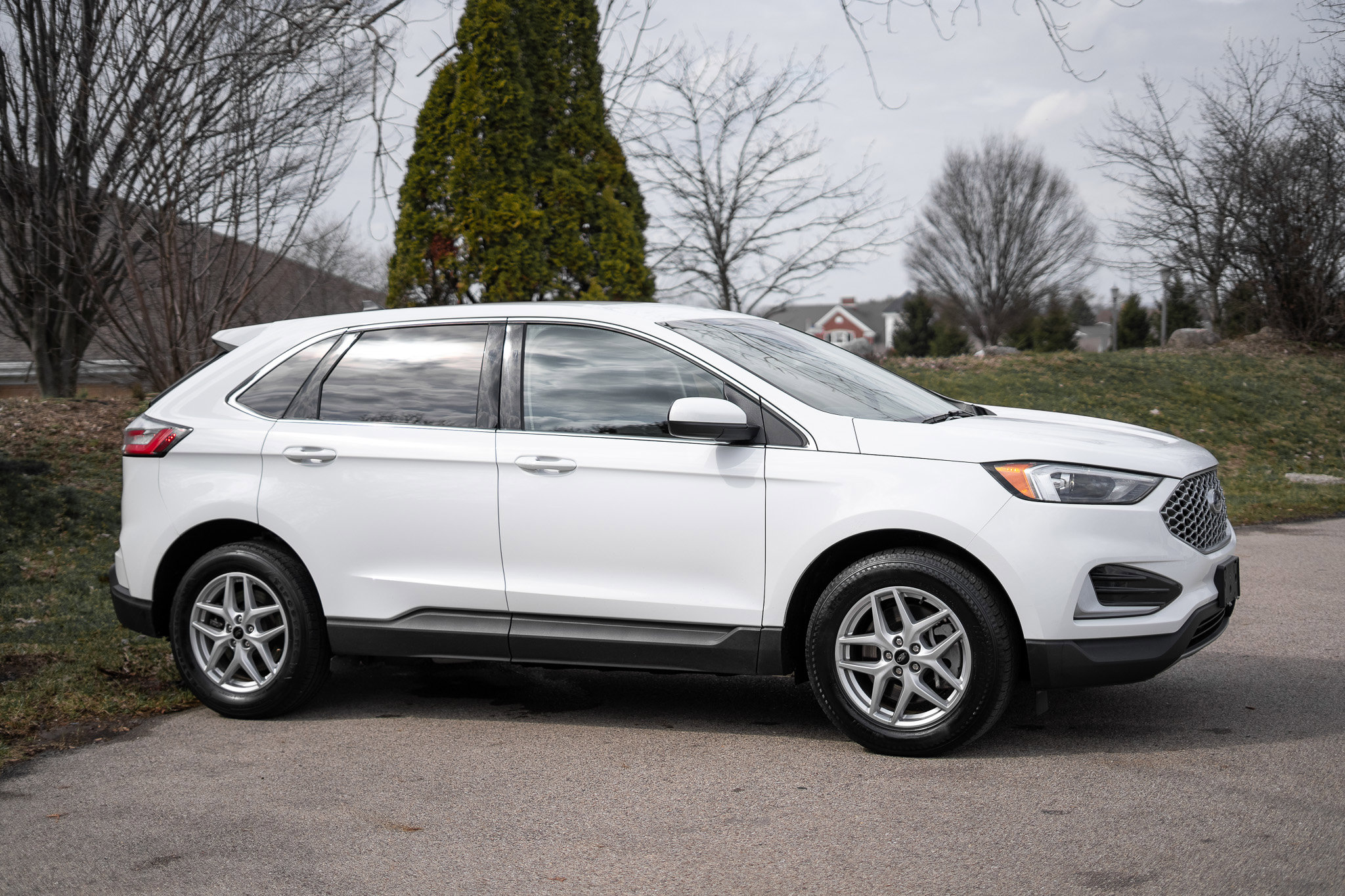 Used 2024 Ford Edge SEL image 4