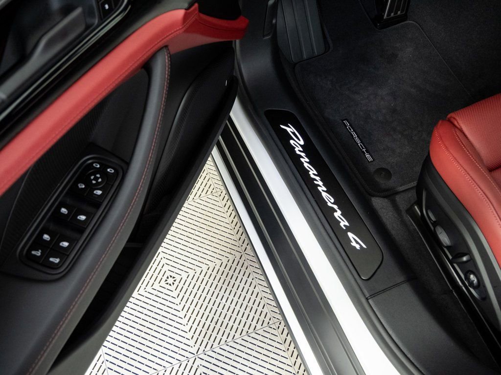 New 2026 Porsche Panamera 4 AWD/4WD image 8
