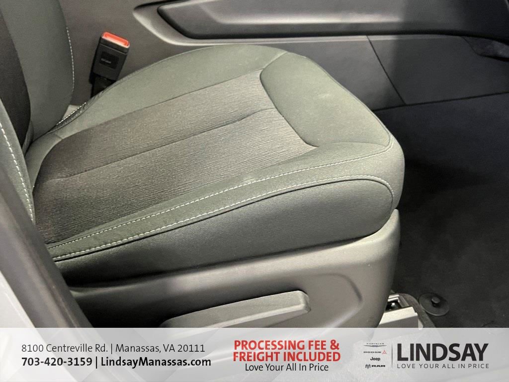 New 2025 Jeep Grand Cherokee L Laredo w/ Luxury Tech Group I AWD/4WD image 10