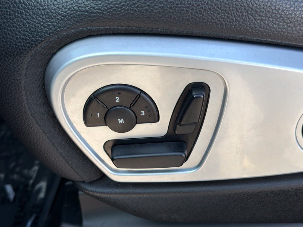 Used 2011 Mercedes-Benz GL 450 4MATIC image 26