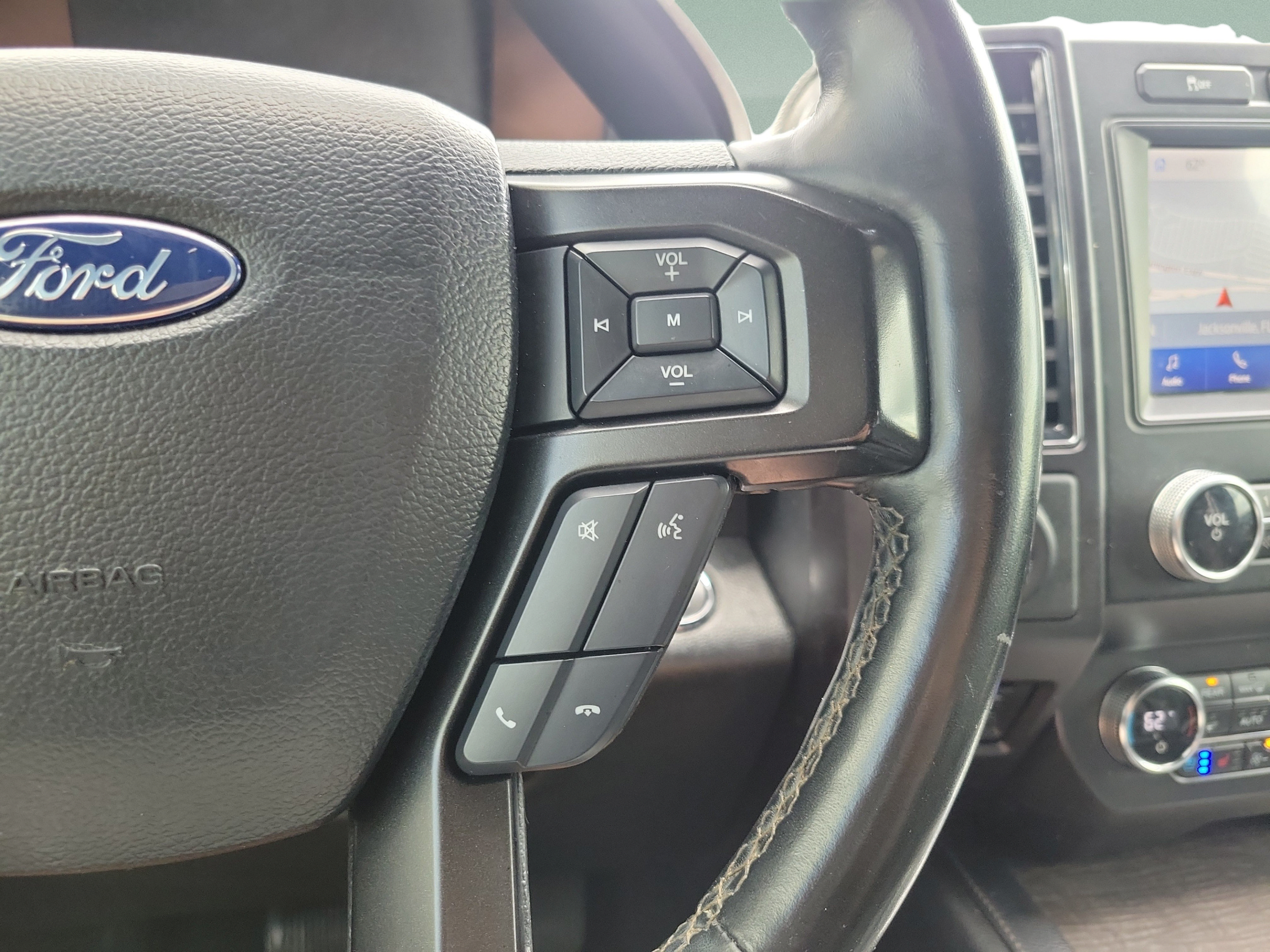 Used 2020 Ford Expedition Limited w/ Equipment Group 302A RWD image 23