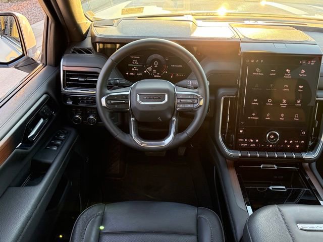 Used 2025 GMC Yukon Denali image 10