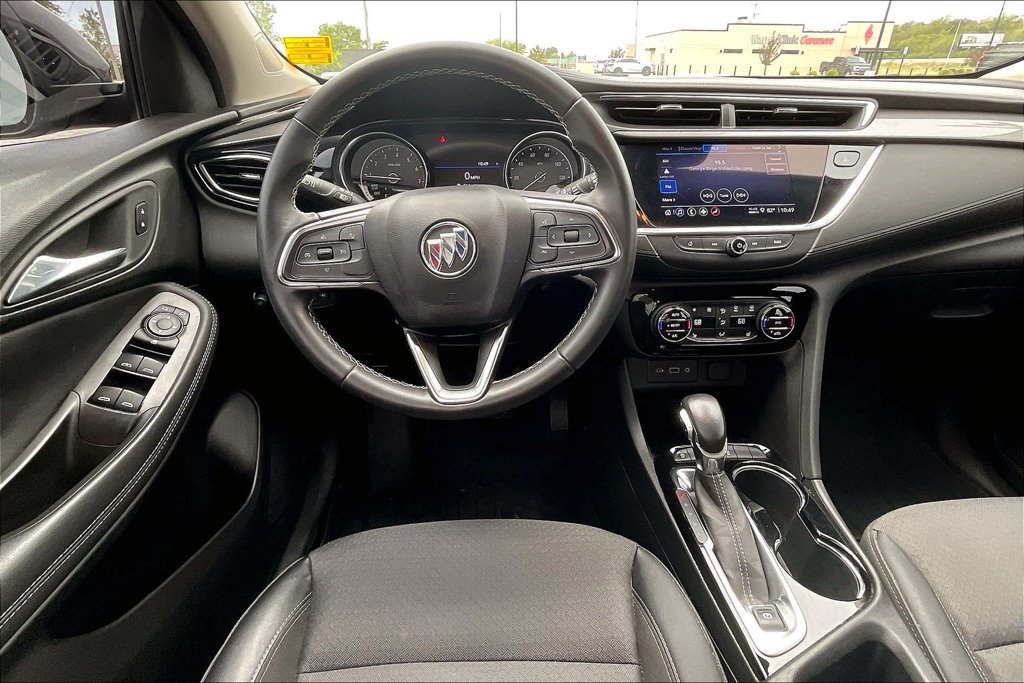 Used 2022 Buick Encore GX Select w/ Sport Touring Package FWD image 7