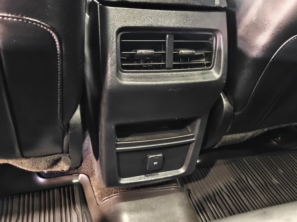 Used 2019 Ford Edge SEL w/ Equipment Group 201A AWD/4WD image 30
