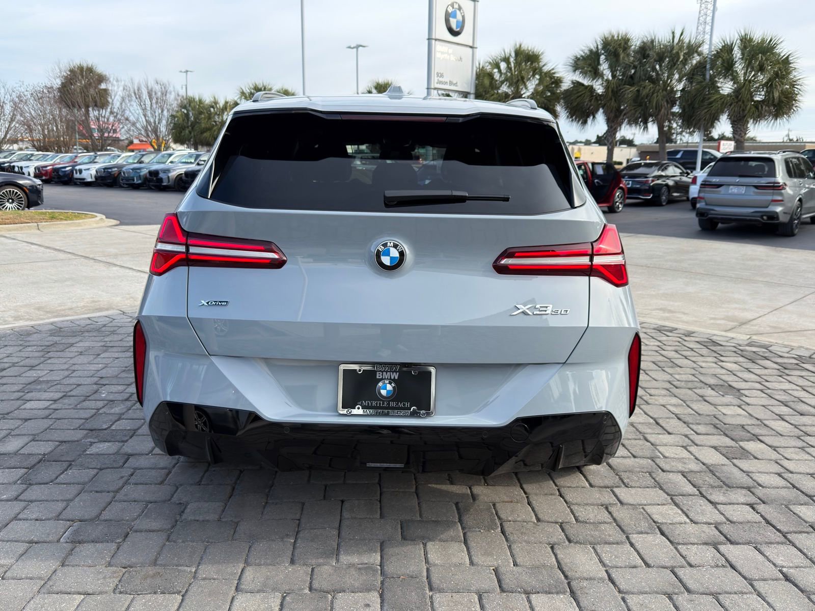 Certified 2025 BMW X3 xDrive30i w/ M Sport Package image 10