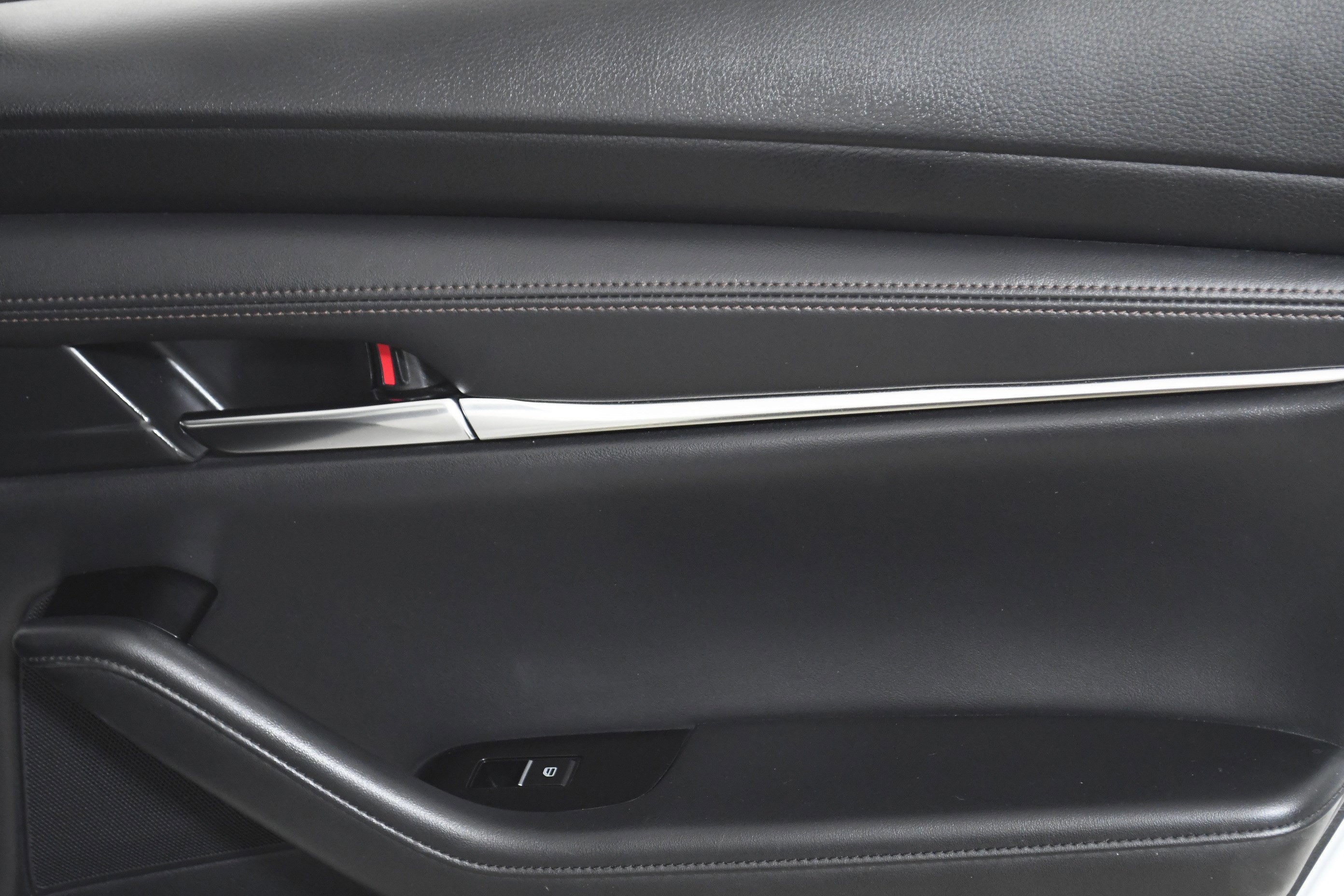 Used 2021 MAZDA MAZDA3 2.5 Turbo Sedan w/Premium Plus image 25