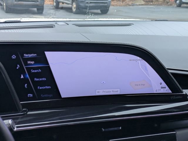 Used 2024 Cadillac Escalade V w/ LPO, ONYX Package image 21