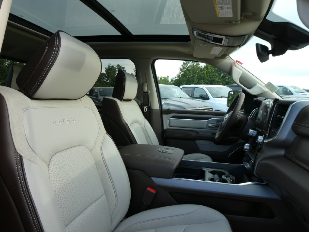 New 2026 RAM 1500 Laramie w/ Laramie Southwest Edition AWD/4WD image 11