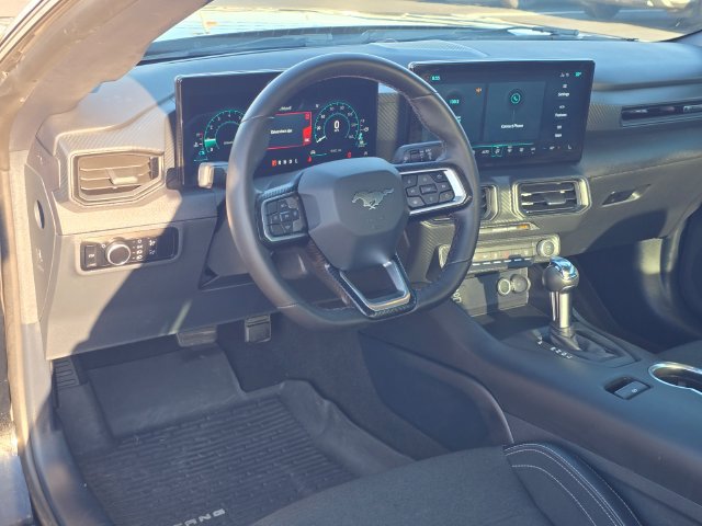 Used 2024 Ford Mustang Coupe RWD image 9