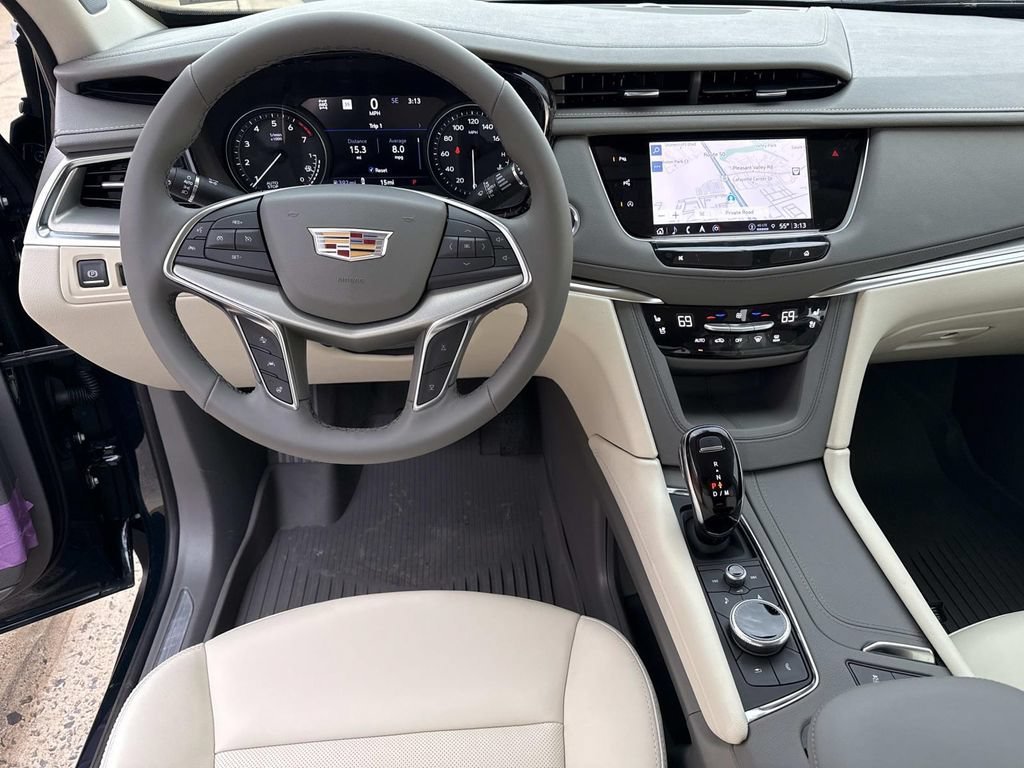 New 2026 Cadillac XT5 Premium Luxury w/ Driver Assist Package AWD/4WD image 10