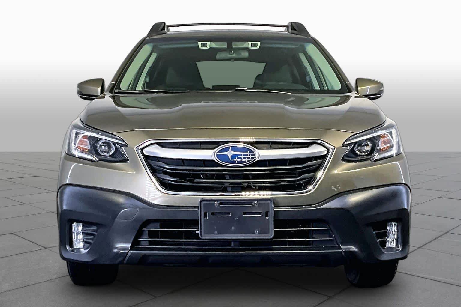 Used 2022 Subaru Outback Premium AWD/4WD image 4